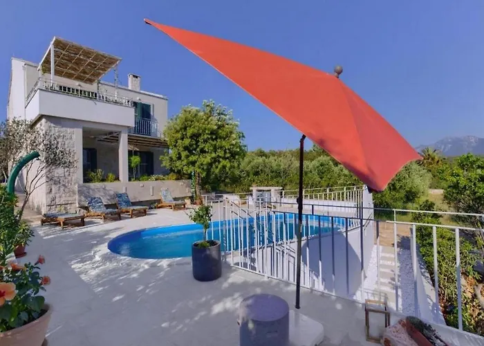 ヴィラ Escape Island Peaceful Oasis With Pool Lovište